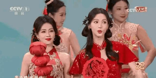 六位女神表演特写