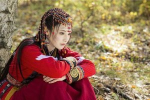 《东宫》虐心名场面：忘川夫妇跳崖引爆泪点