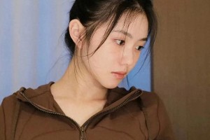 刘浩存素颜惊艳，张艺谋力挺原因揭秘