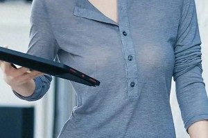 赵露思惊艳身材：清甜少女的火辣反差魅力